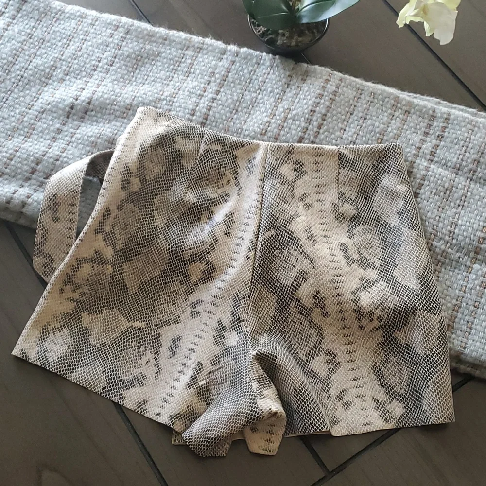 Zara Snake Print Wrap Front Belted Skort - Picture 5 of 9